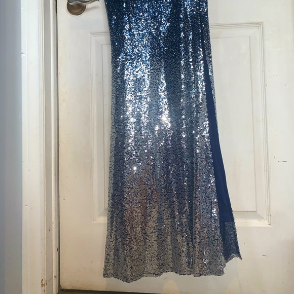 Fashion nova sequin dress 💙💫 ✨ - Picture 6 of 7